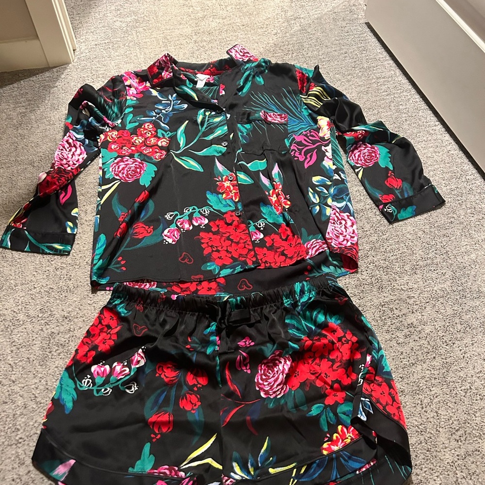 Silk floral Pajamas